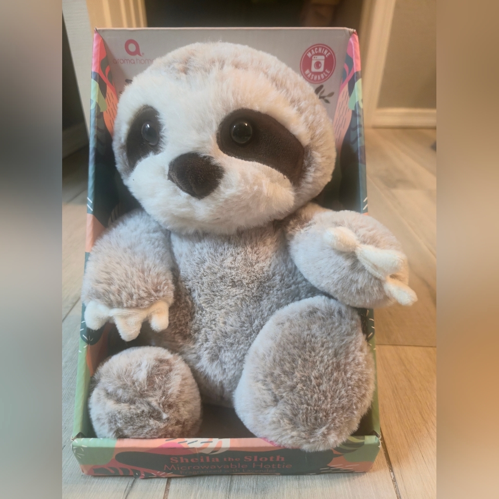 Aroma Home Sheila the Sloth Microwavable Hottie Lavender Warmie Plush NIB